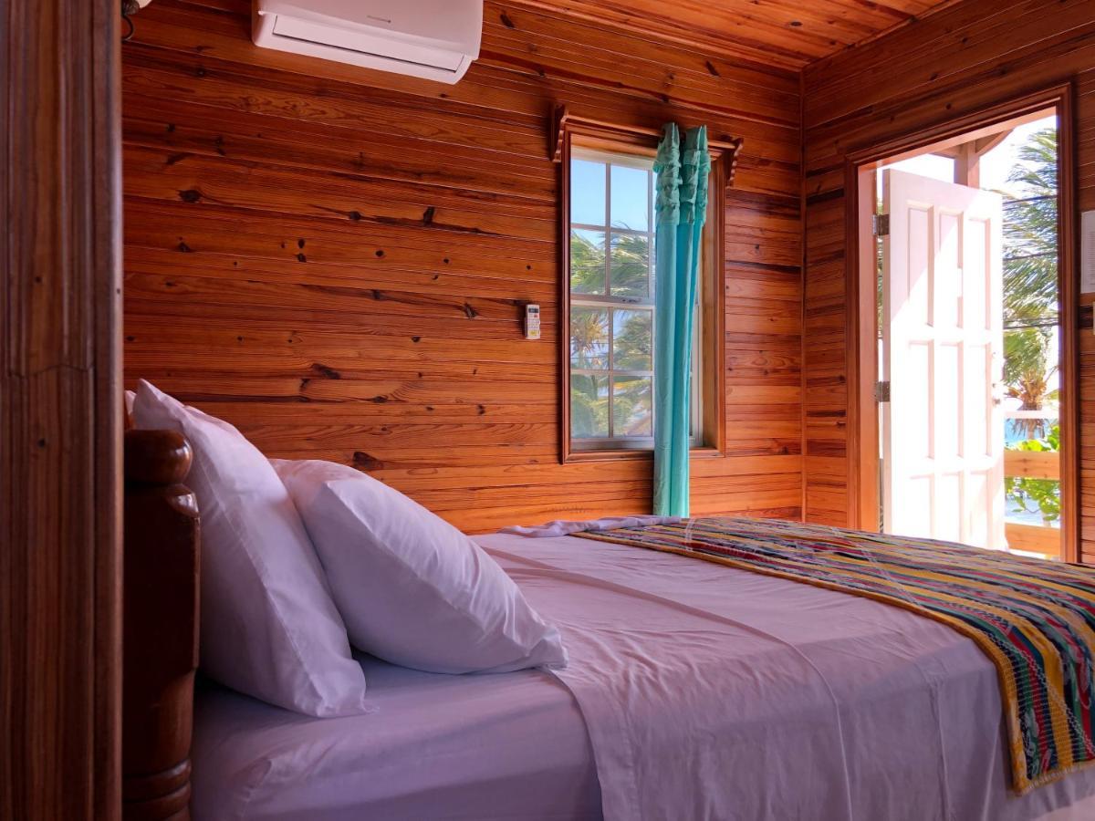 Blue Wave Guest House Caye Caulker Exteriör bild